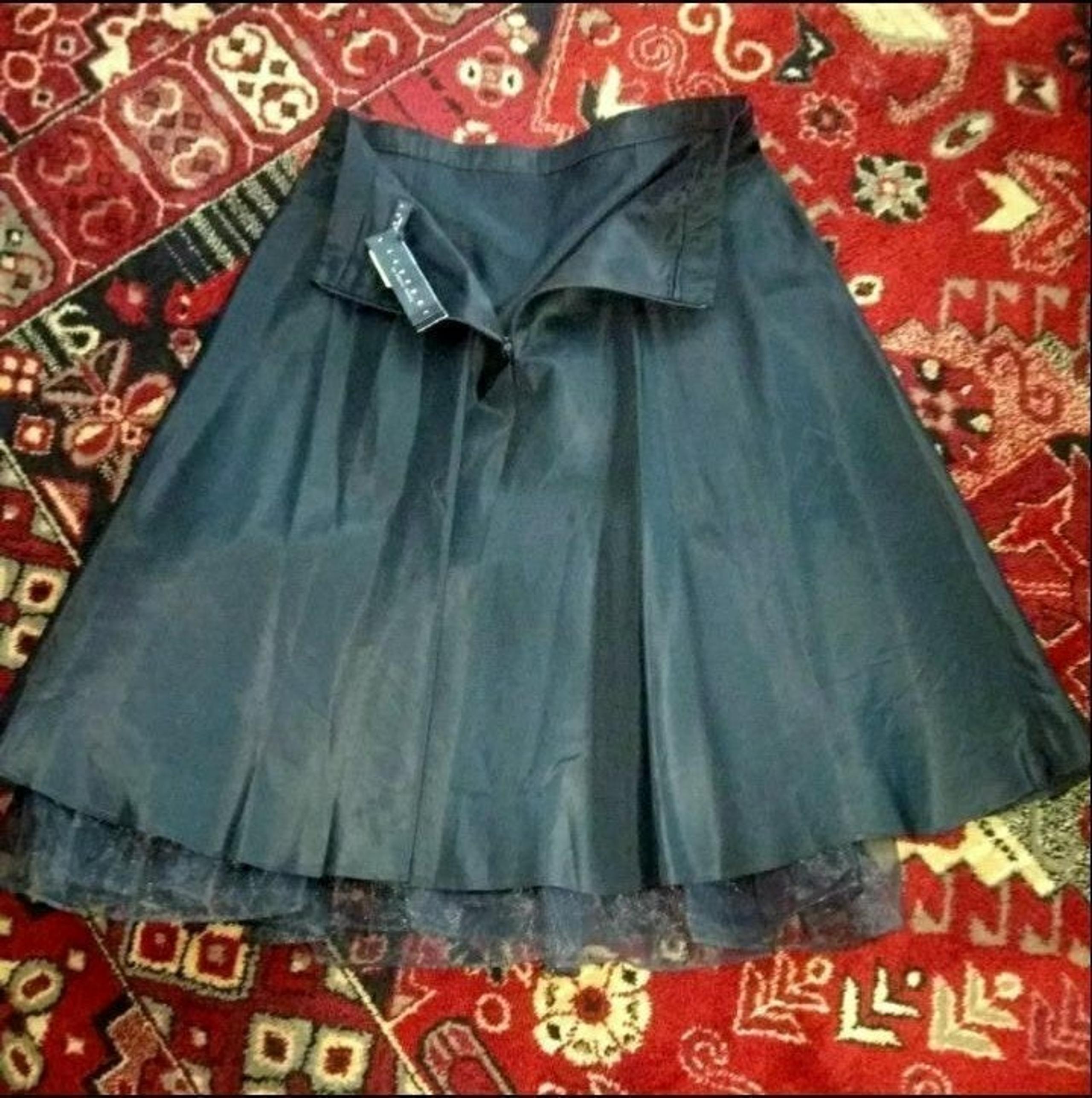 Laundry by Shelli Segal blk tulle skirt
