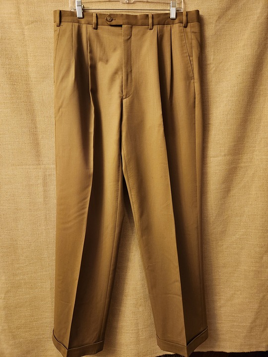 Vintage 90's Ralph Lauren Men's Khaki Colored Pleated Front Pants 36/32.
