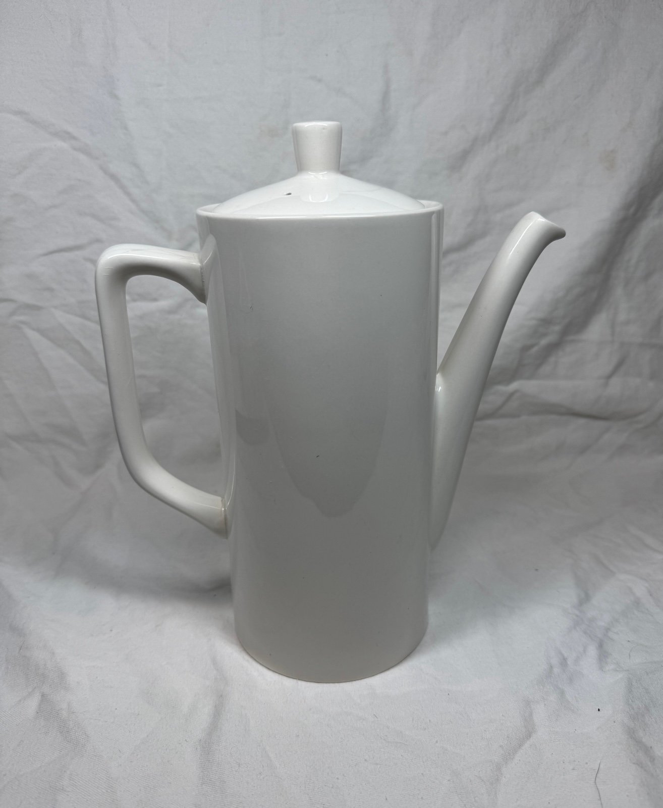 Vintage Japan Style House Ironstone coffee pot White pitcher pot 56oz