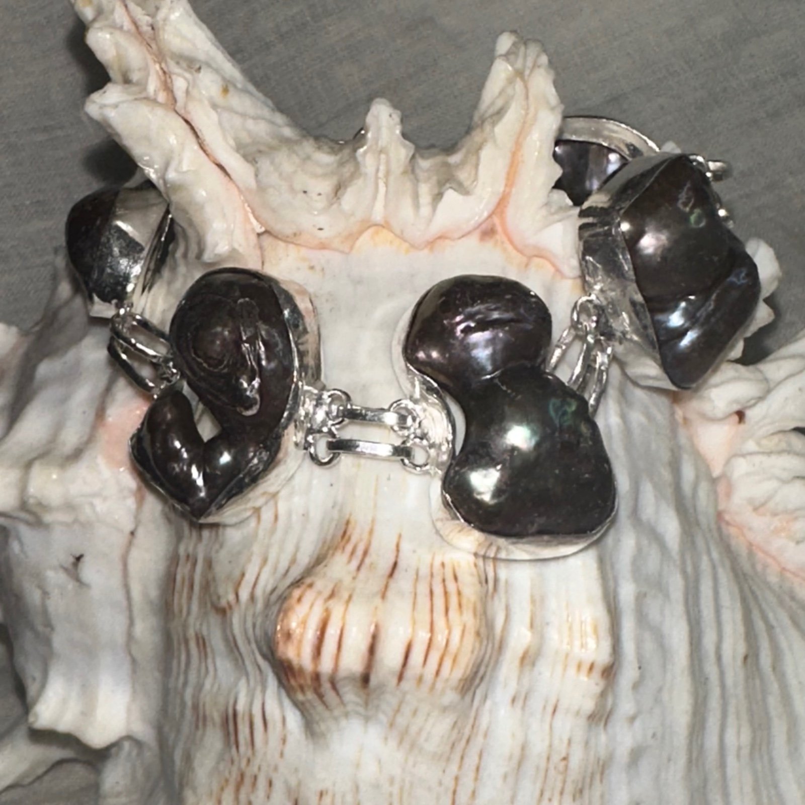 Elegant Chocolate-plum Biwa pearl cluster handmade bracelet