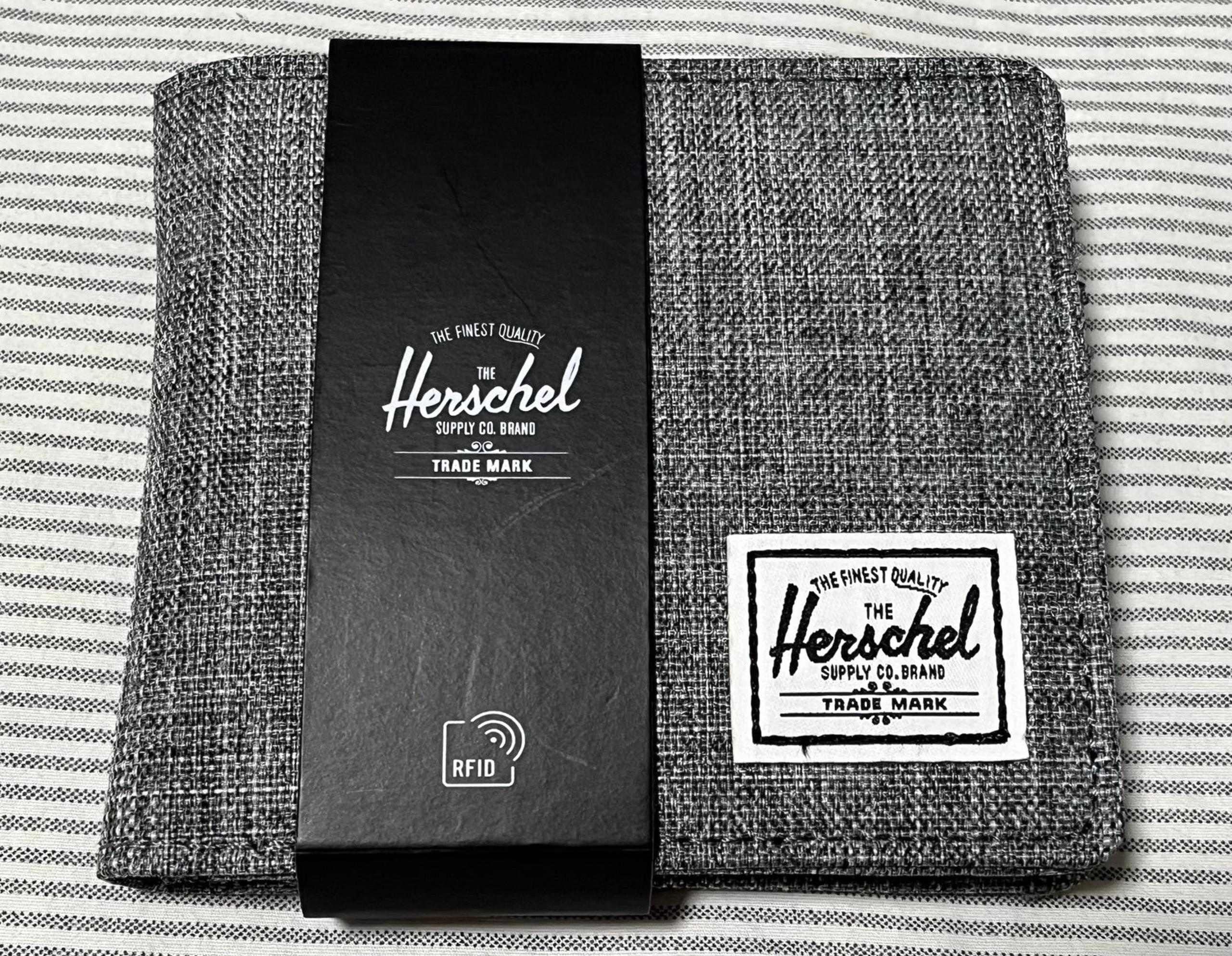 Herschel Supply Co Brand wallet XL