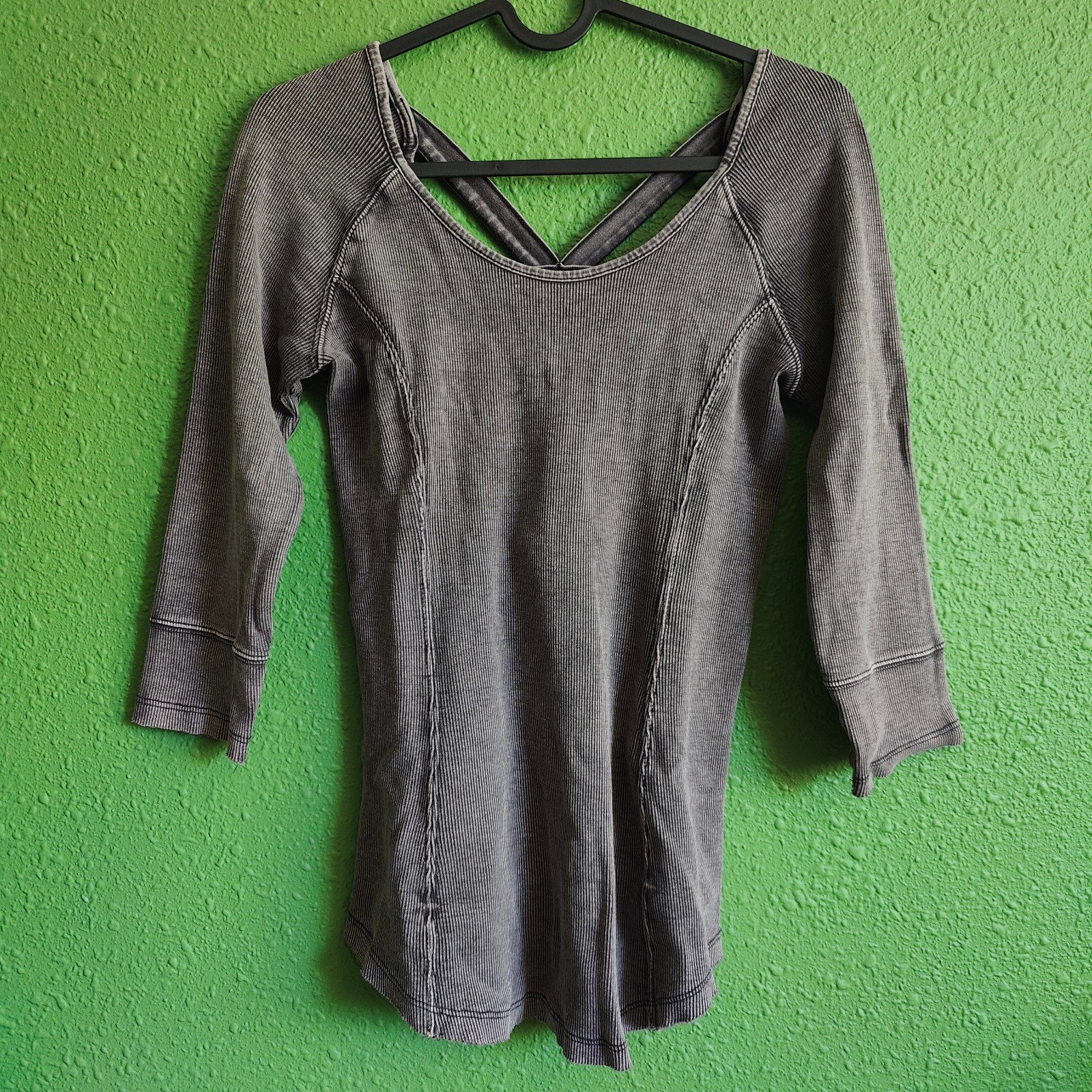 EUC FREE PEOPLE STAR CROSS TEE IN SIZE SMALL