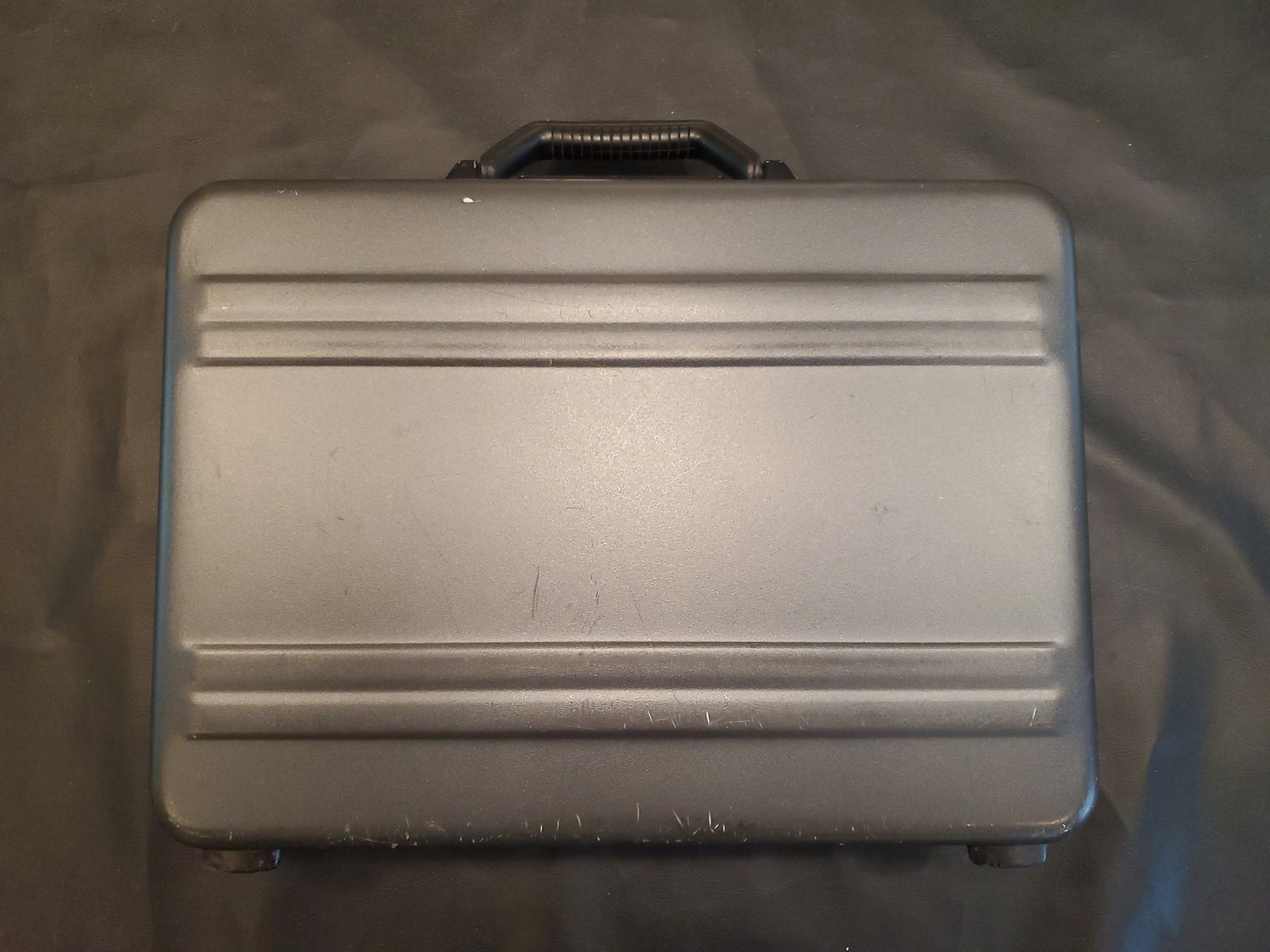 Haliburton Zero 3 James Bond Briefcase