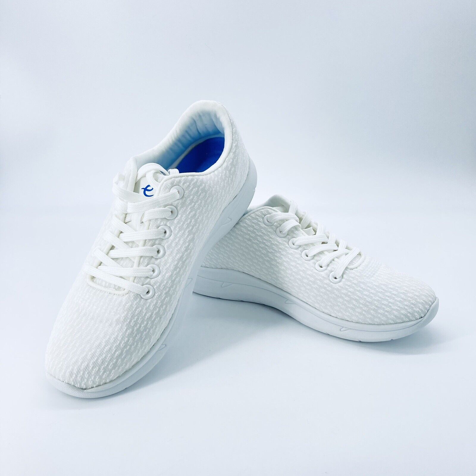 Easy Spirit Skylar Lace Up White Walking Shoes Sneakers 8.5 Wide Width 8.5W