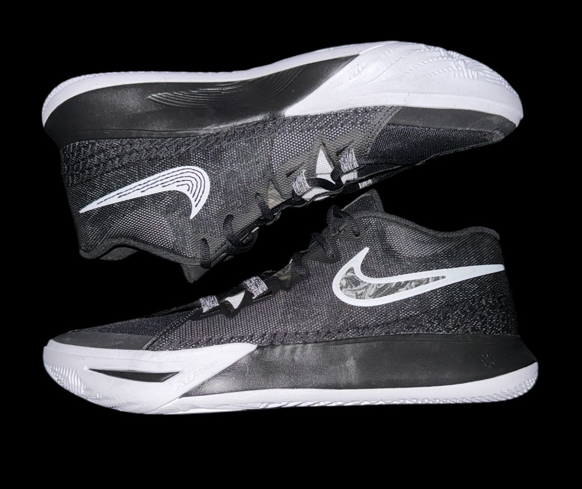 Nike Kyrie Flytrap 6 'Black White' 2022