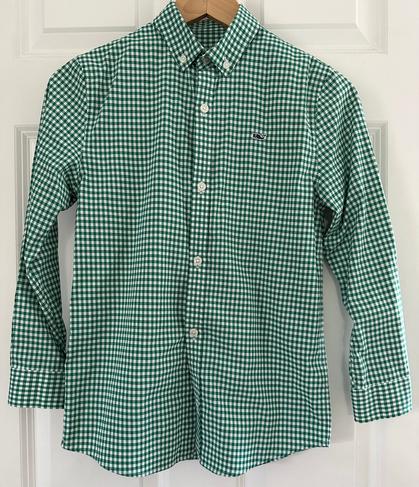 Boys Vineyard Vines Button down shirts, size small