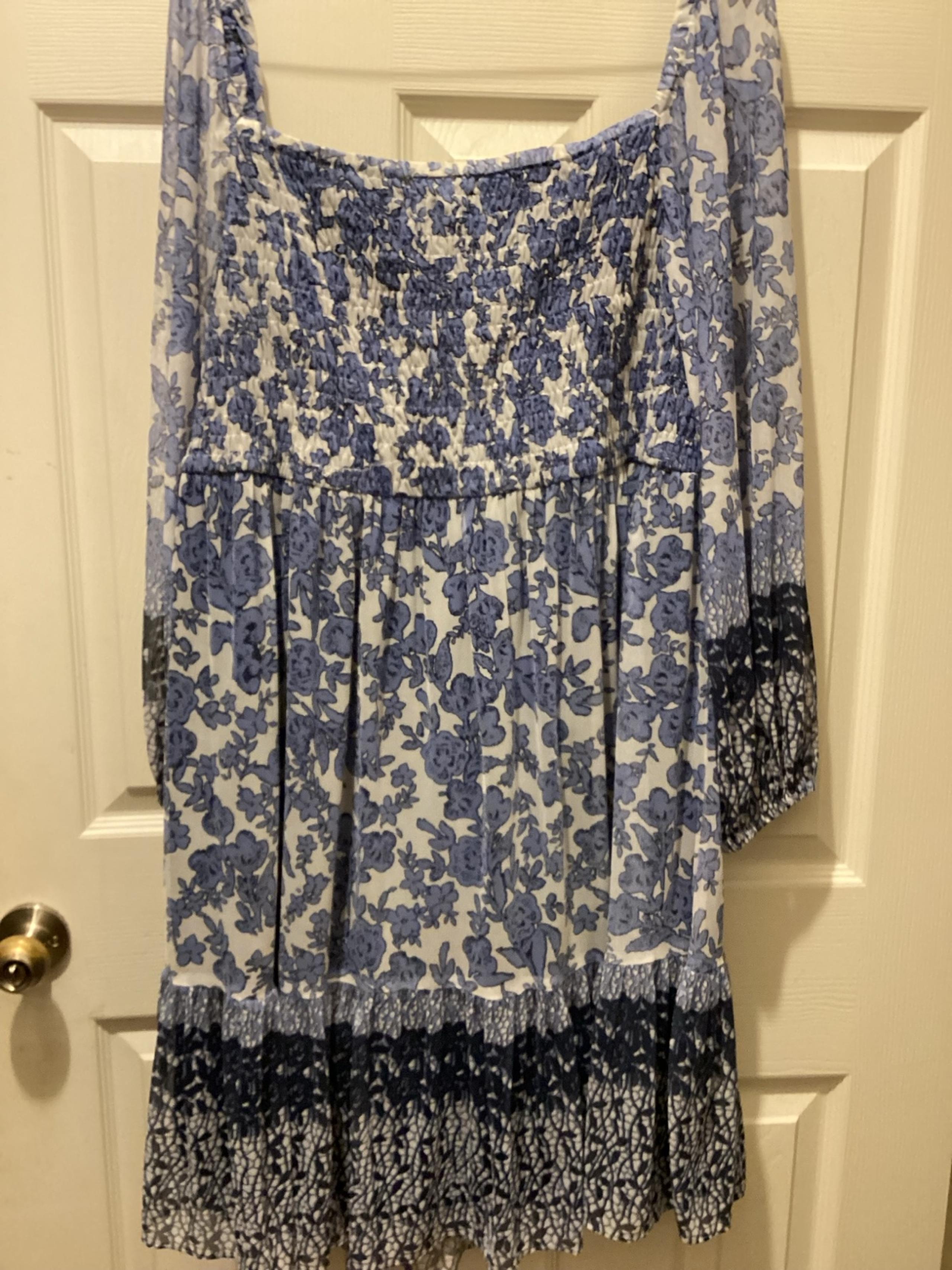 Women’s dress size 16