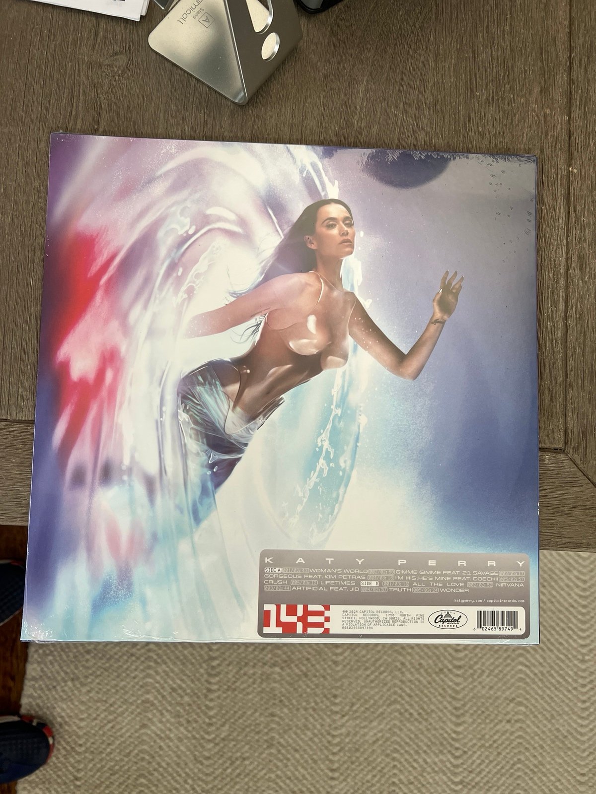 KATY PERRY Album 143 (EXCLUSIVE) SIGNED SILVER VINYL SOLD OUT!