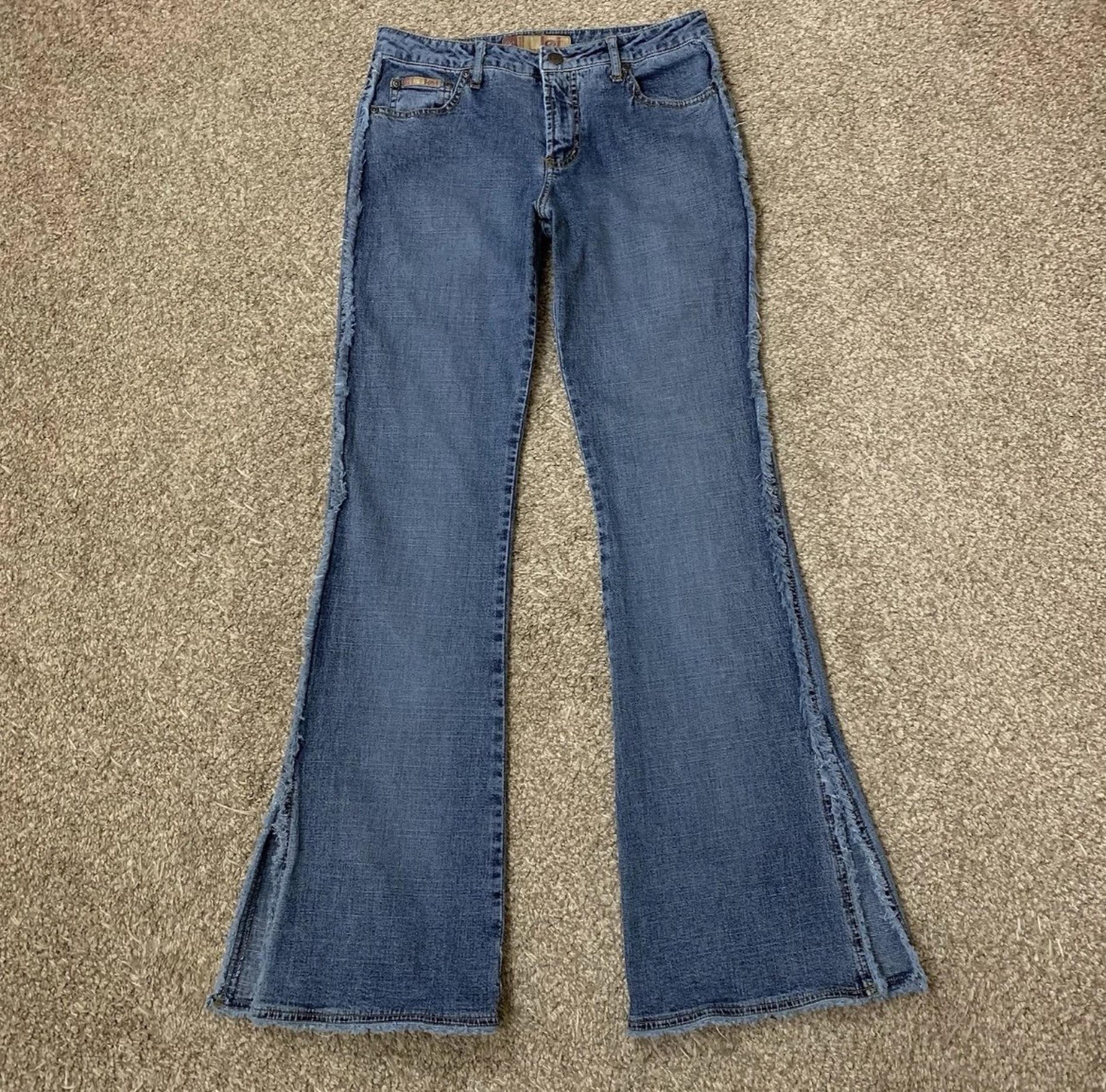 Vintage Lei Jeans Junior 7 Flare Leg Slits Frayed Hem Stretch Faded Denim Y2K - l.e.i.
