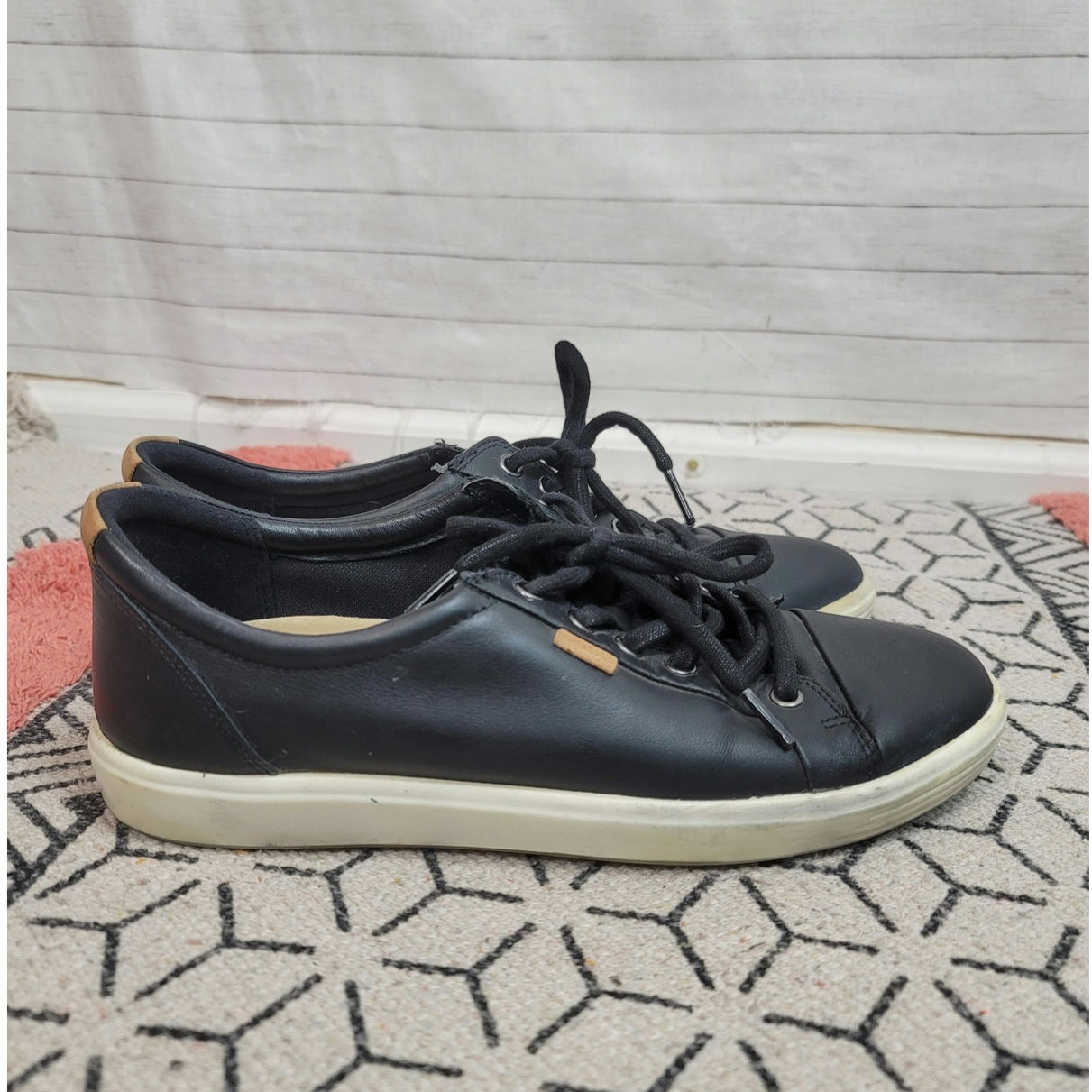 ECCO Soft 7 Casual Sneaker in Black Leather, sz 10-10.5