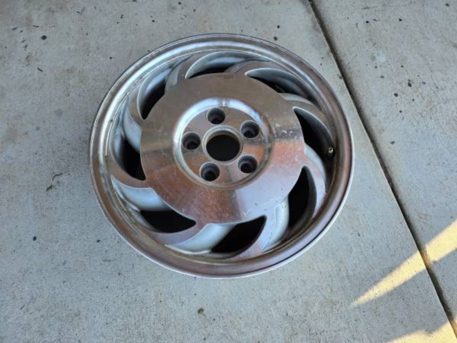 Corvette Front Left Sawblade Wheel