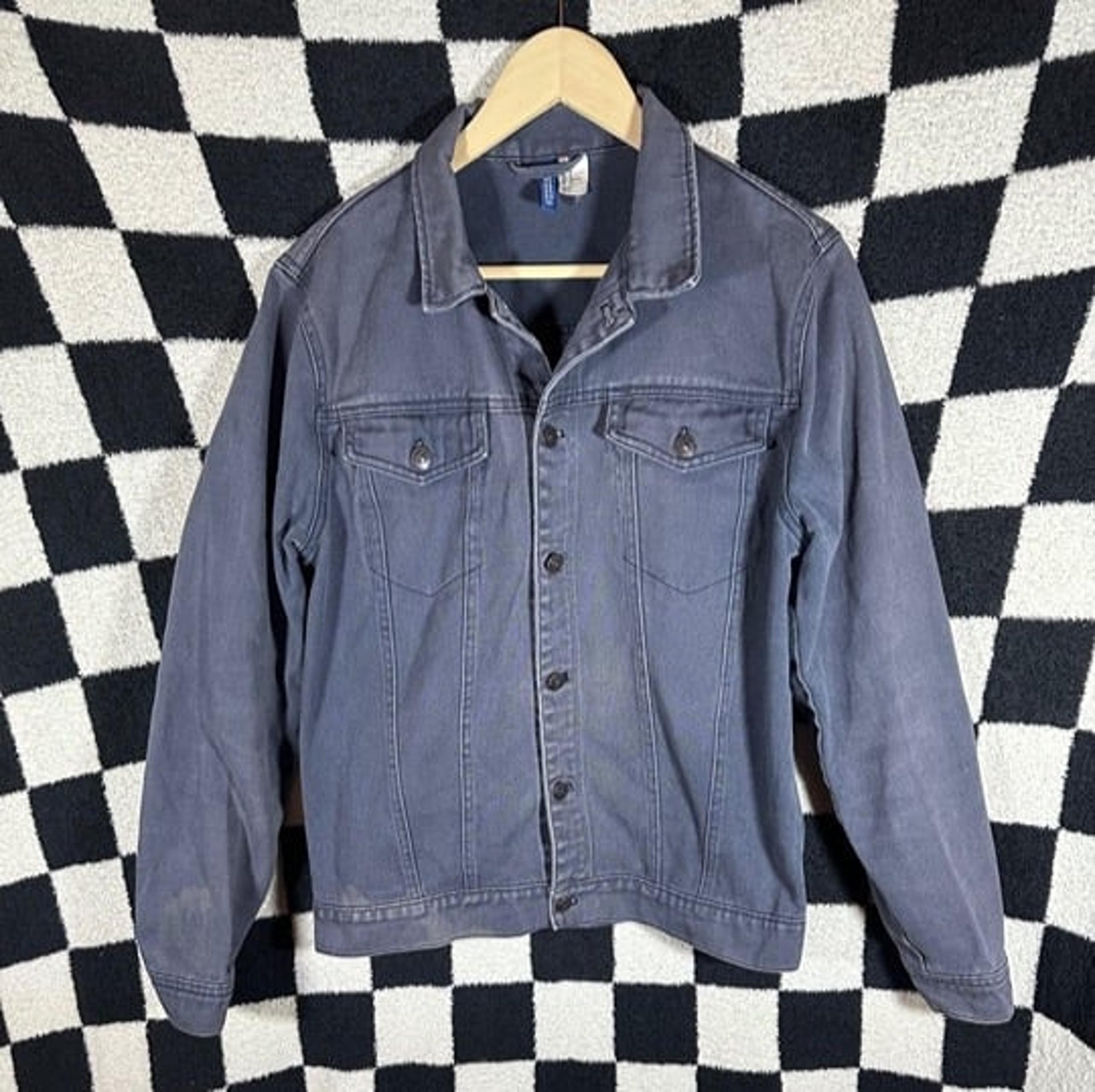 Divided Navy Denim Button Up Trucker Jacket With Pockets Men’s Medium - H&M