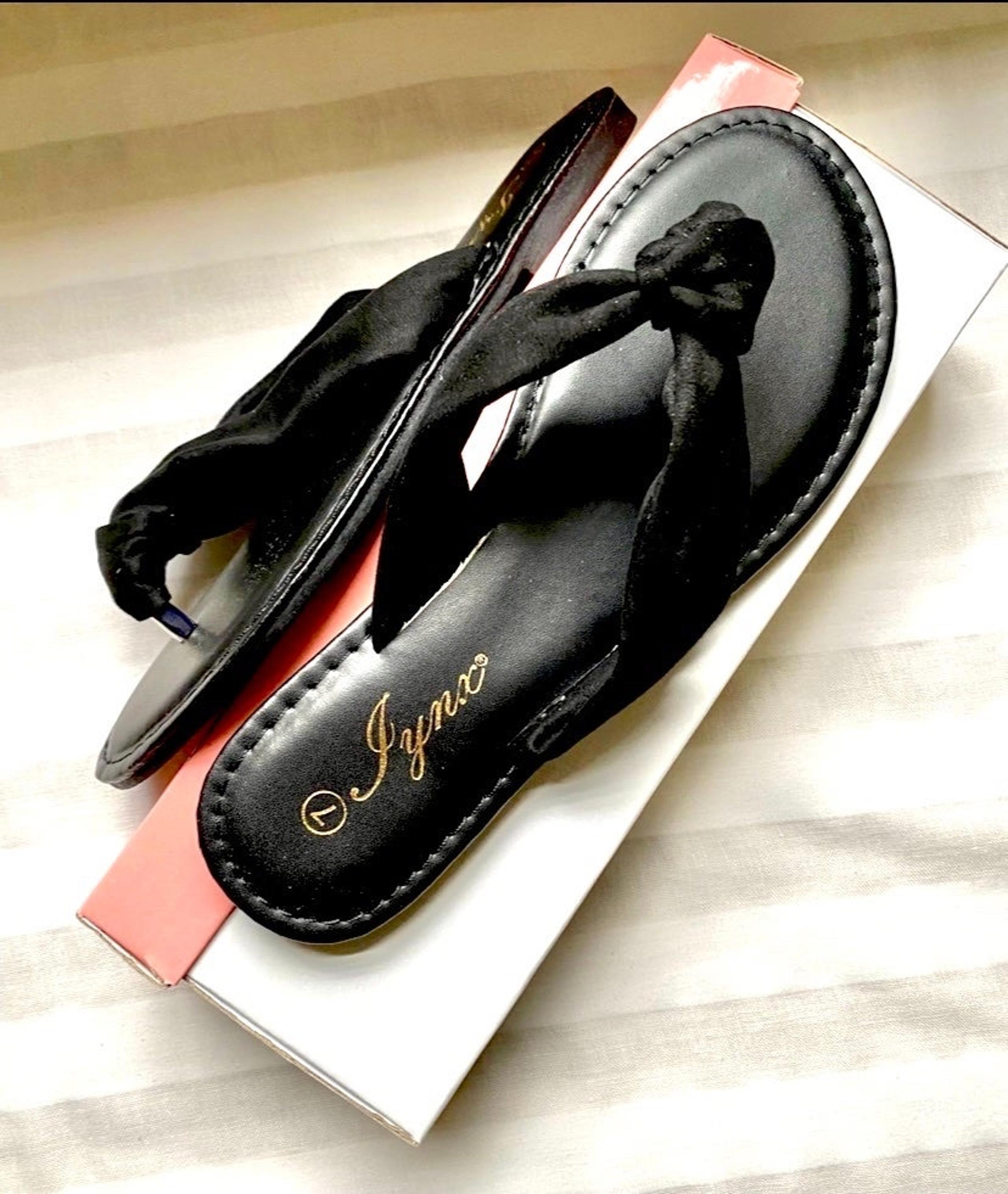Sandals, black strap, 7