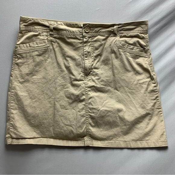 khaki skirt golf