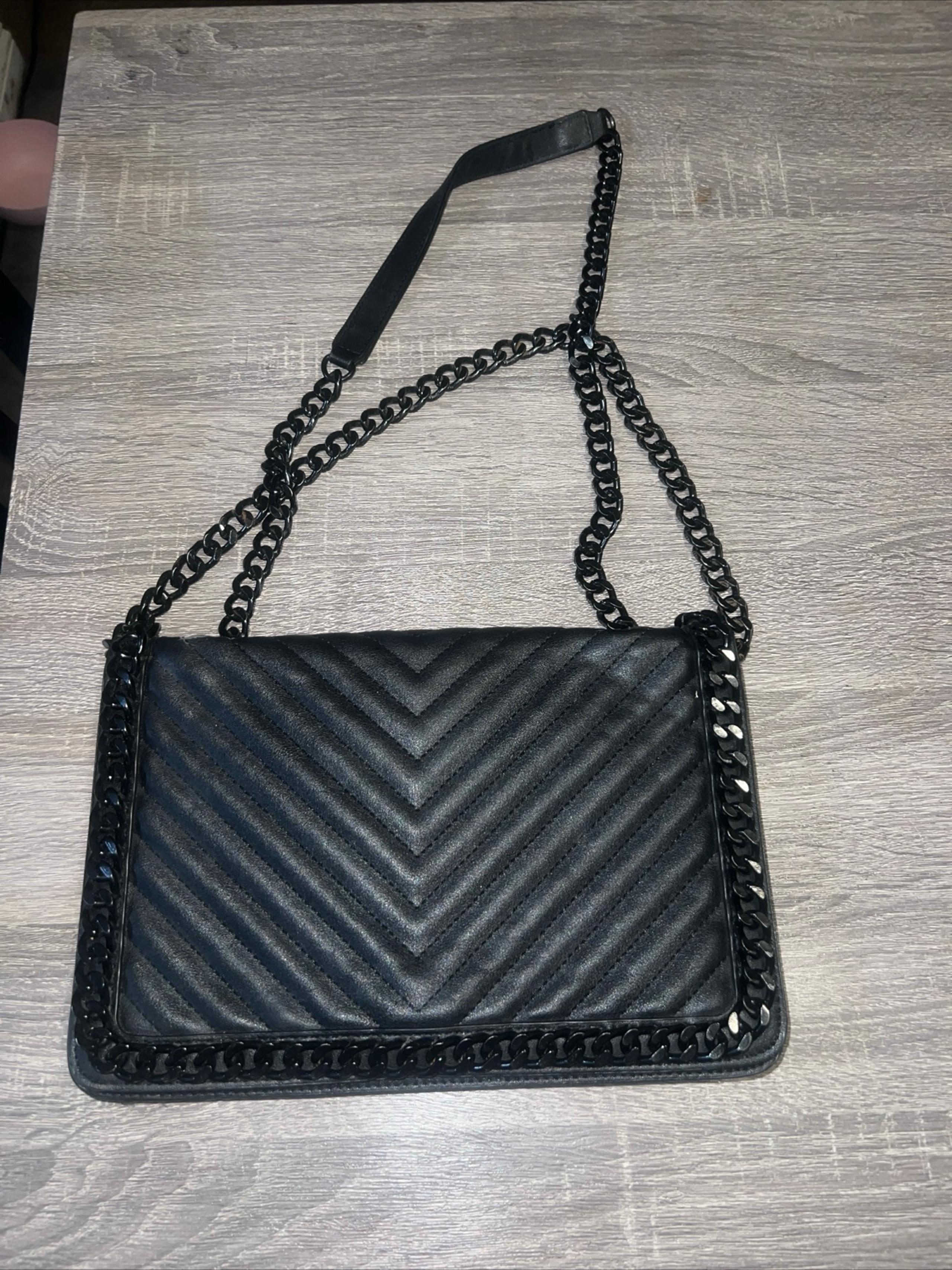 ALDO Black Greenwald Crossbody Bag Purse With Shoulder Chain Zip Pocket