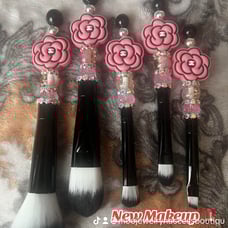 #M23 Pink CC Flower Makeup Brush Set