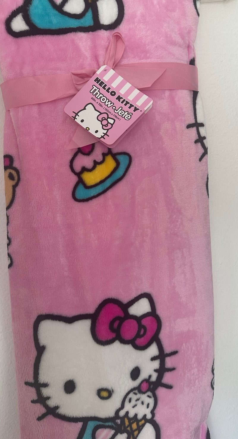 Hello Kitty Blanket