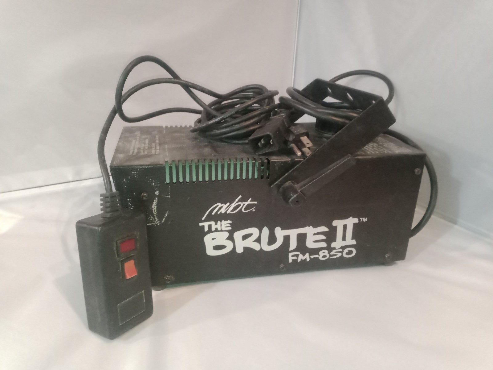 MBT The Brute III FM-850
