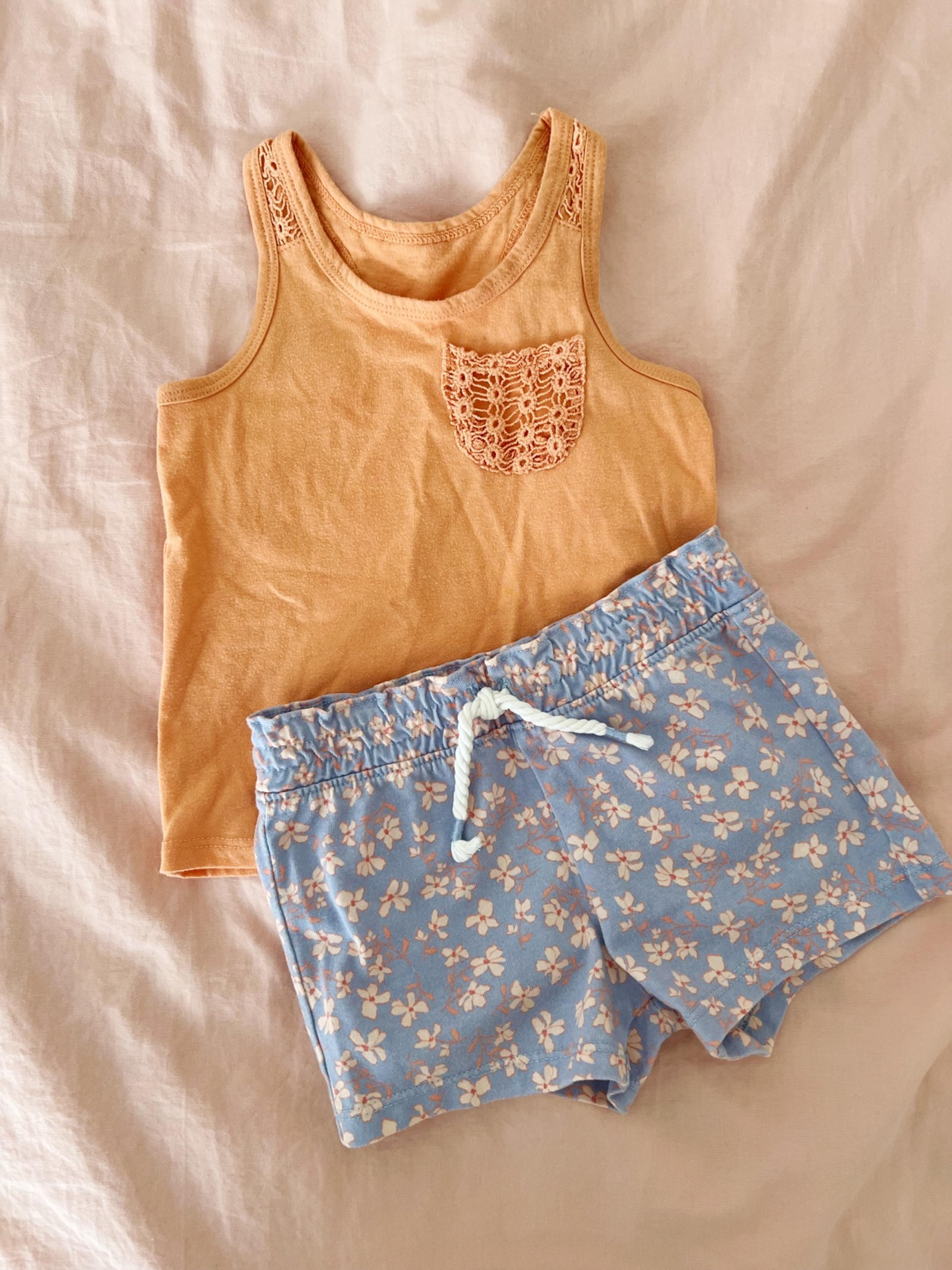 Carter’s OshKosh Baby Girl Two Piece Outfit 18 months