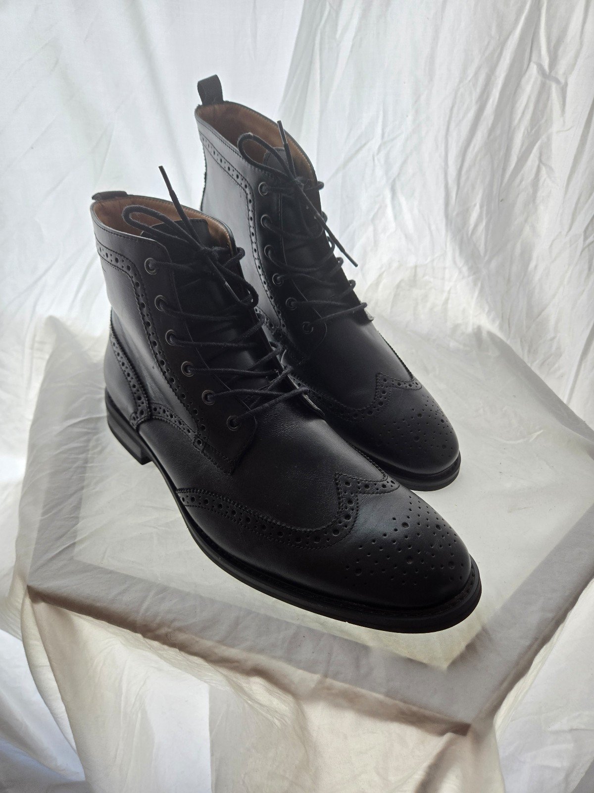 La Milano Wingtip Boots