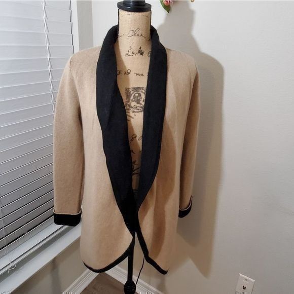 Magaschoni 100% cashmere jacket Size small NEW!!!