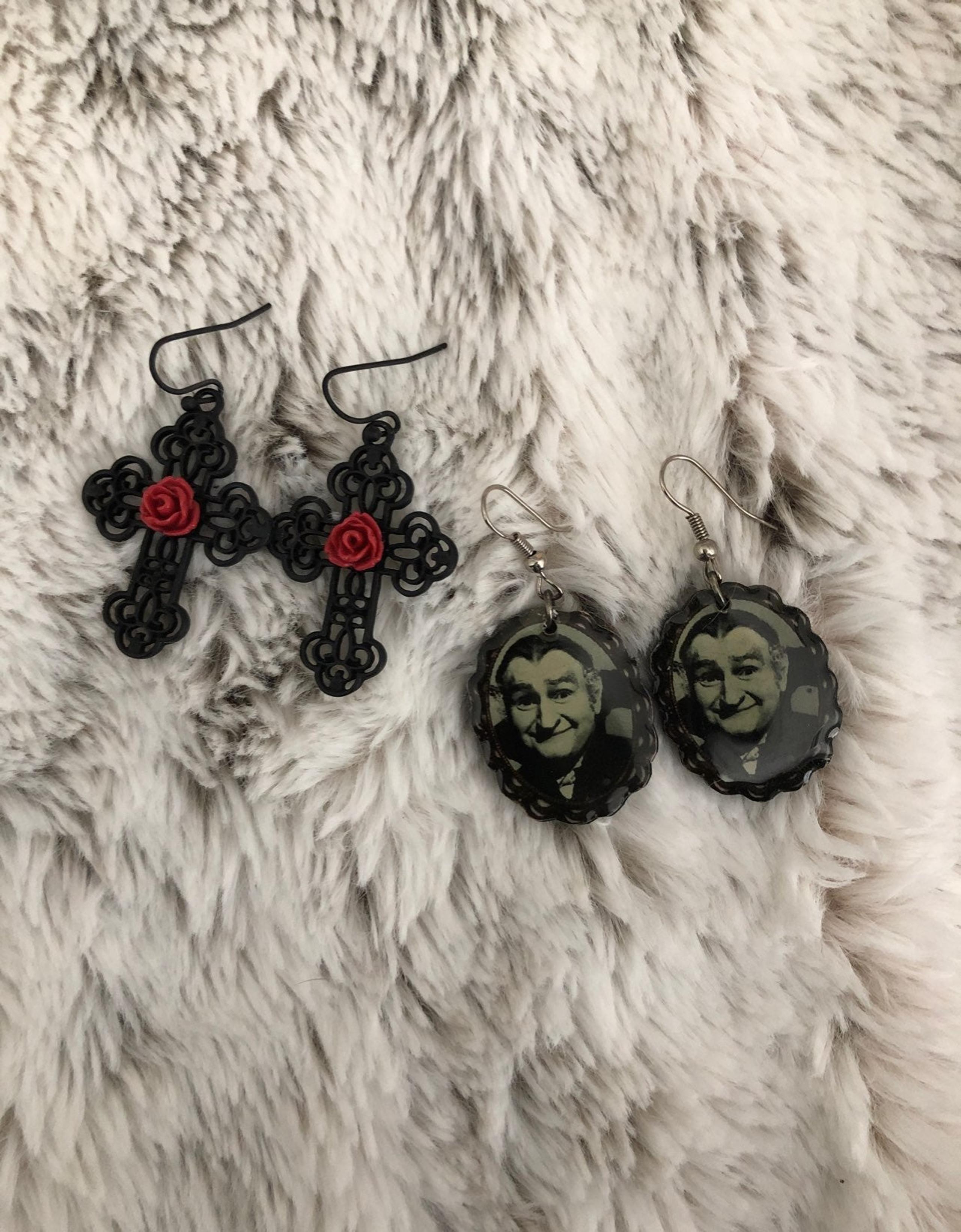 Goth earring set