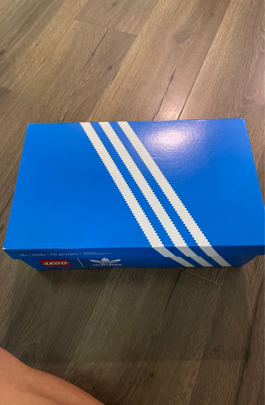 *NEW* Sealed - LEGO Adidas Originals Superstar #10282 (731 pieces)