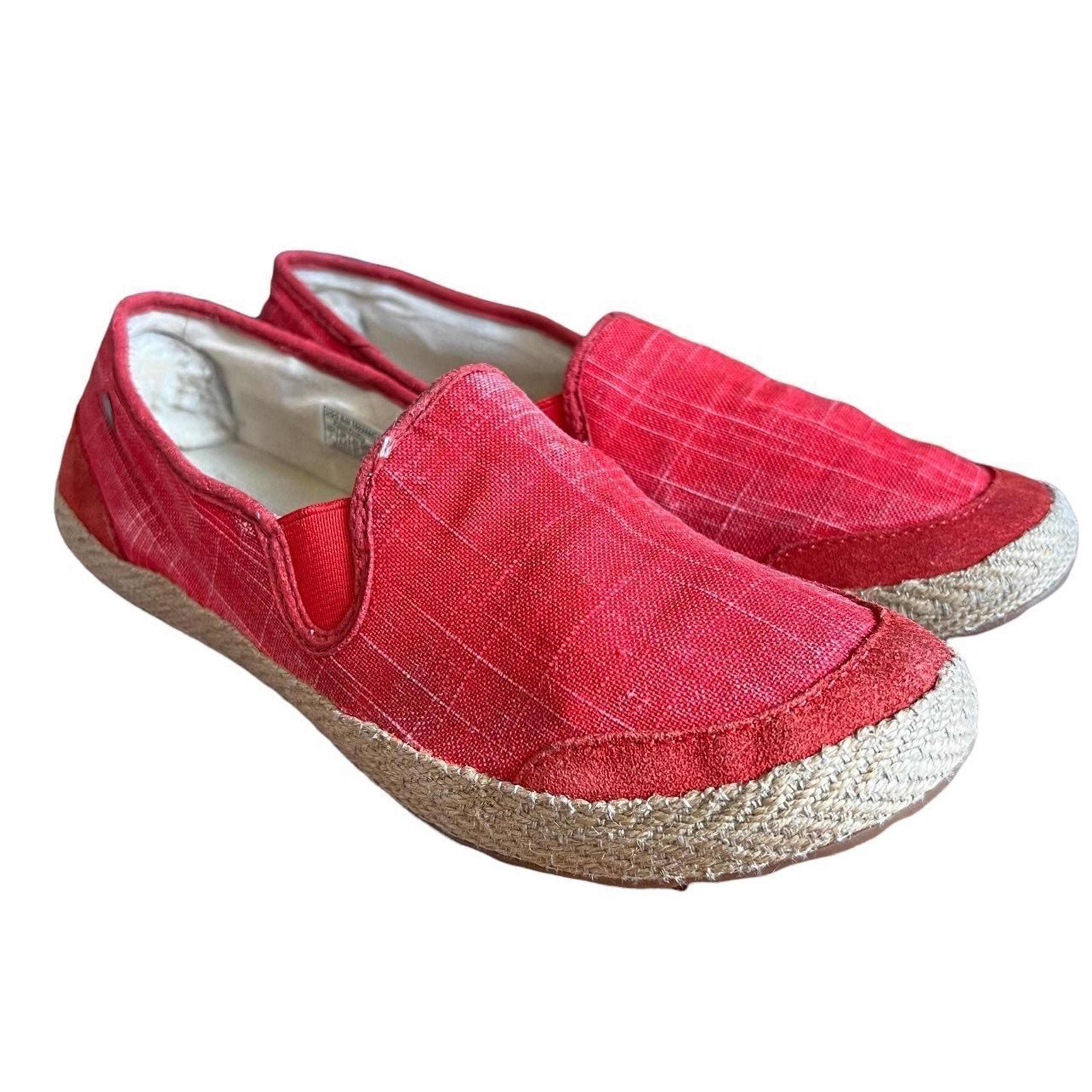 UGG Australia Delilah Red Espadrille Loafers size 7