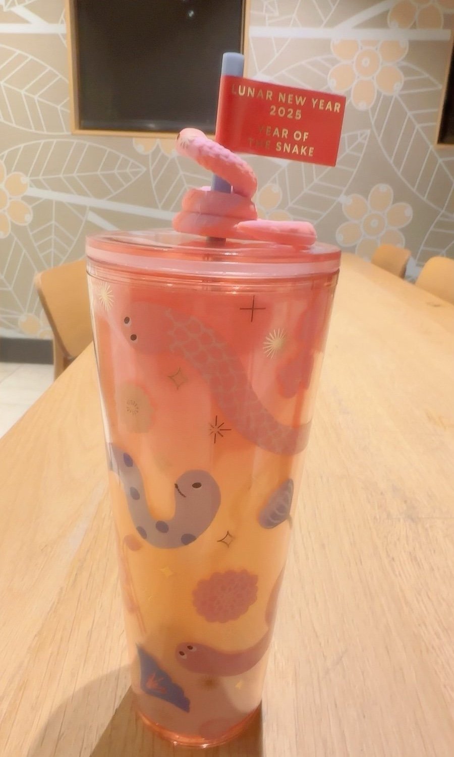 2025 Starbucks Newyear snake tumbler venti