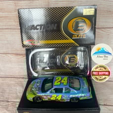 Jeff Gordon 24 DuPont Looney Tunes Rematch Monte Carlo RCCA Elite low number!!