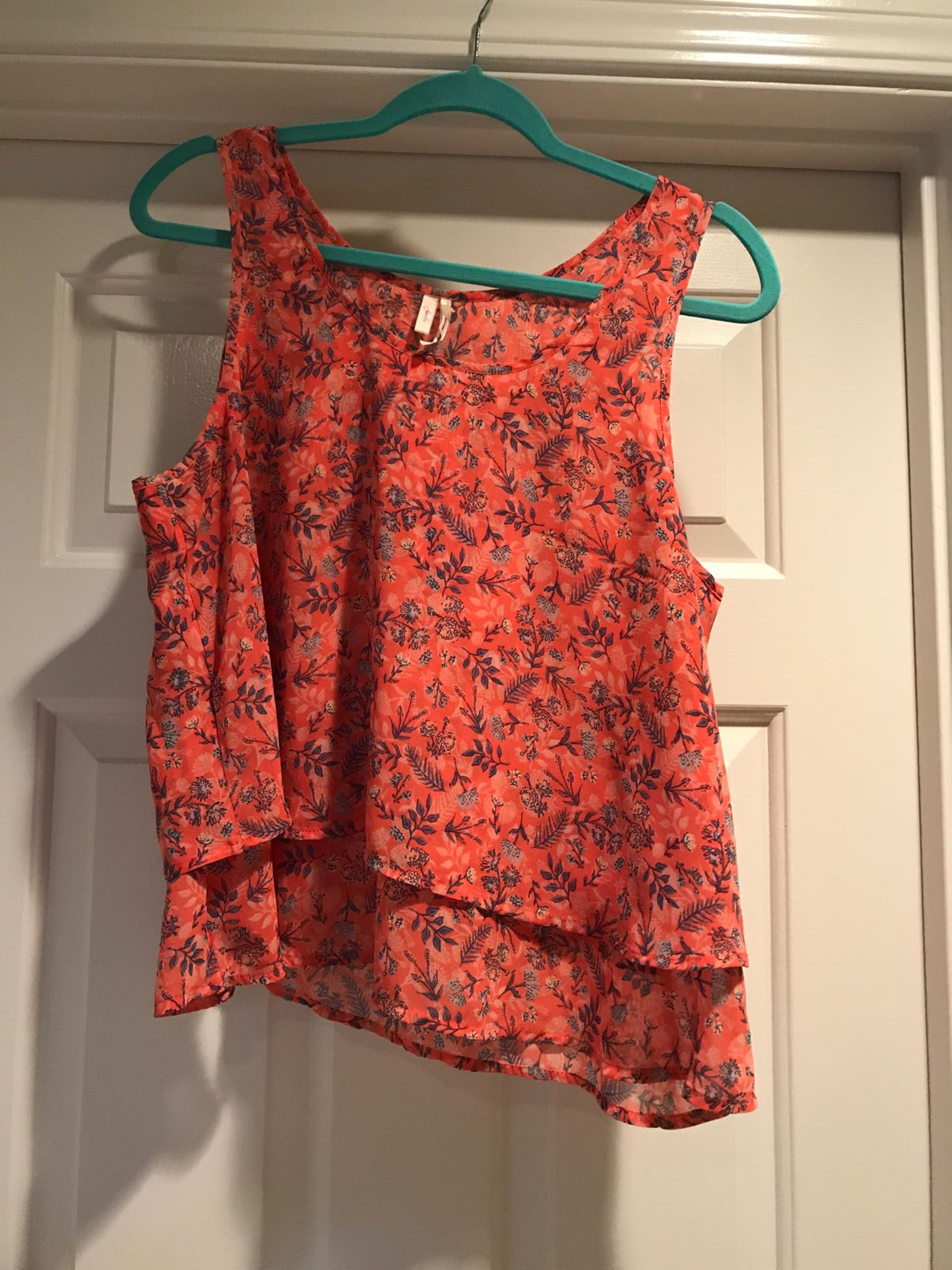 Floral top