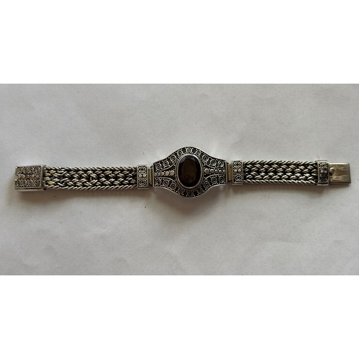 Size 6 Unbranded 925 Sterling Silver Slide Closure Bracelet w/29.5mm Face