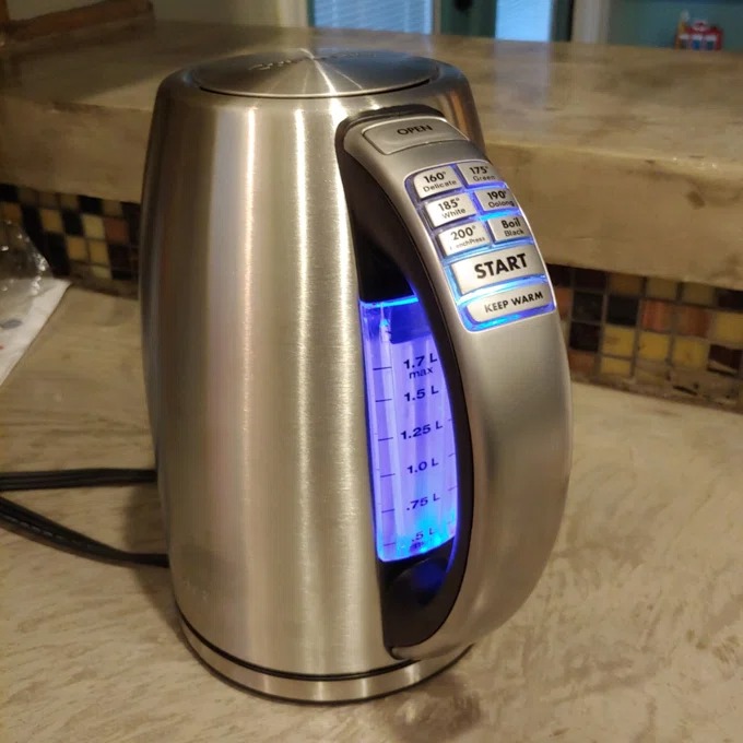 Cuisinart PerfecTemp Cordless Electric Kettle SKU: CUI1243