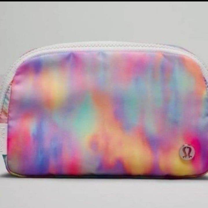 lululemon everywhere belt bag rainbow prism wash