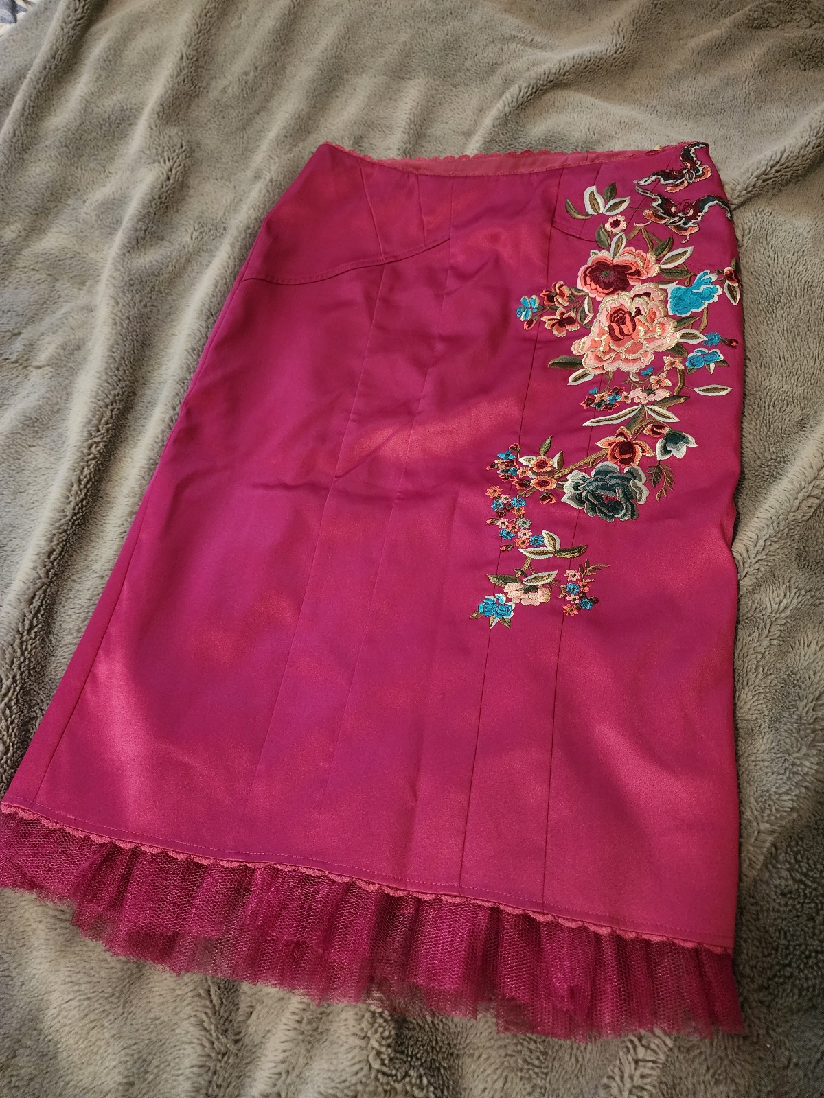 Karen Millen Midi skirt, size 6
