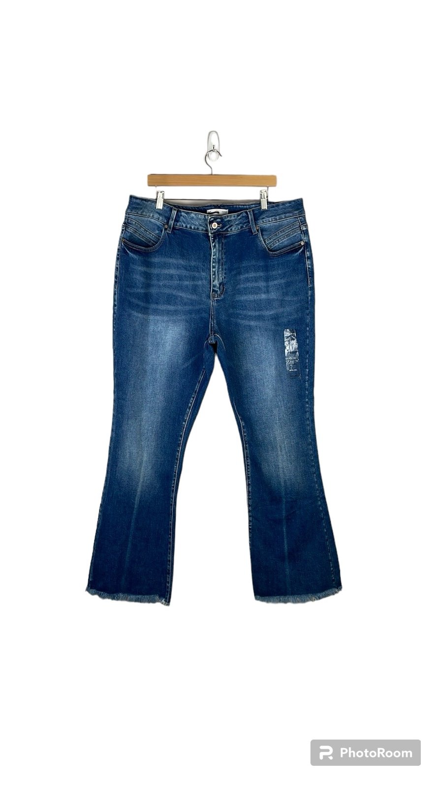 NWOT KanCan Womens Jeans SZ 22 x 33 Stretch Flare Distressed Bottom High Rise