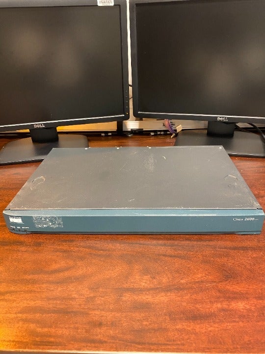 Cisco 2610XM Series Router with NM-4E