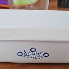 Vintage pyrex blue flowers corningware