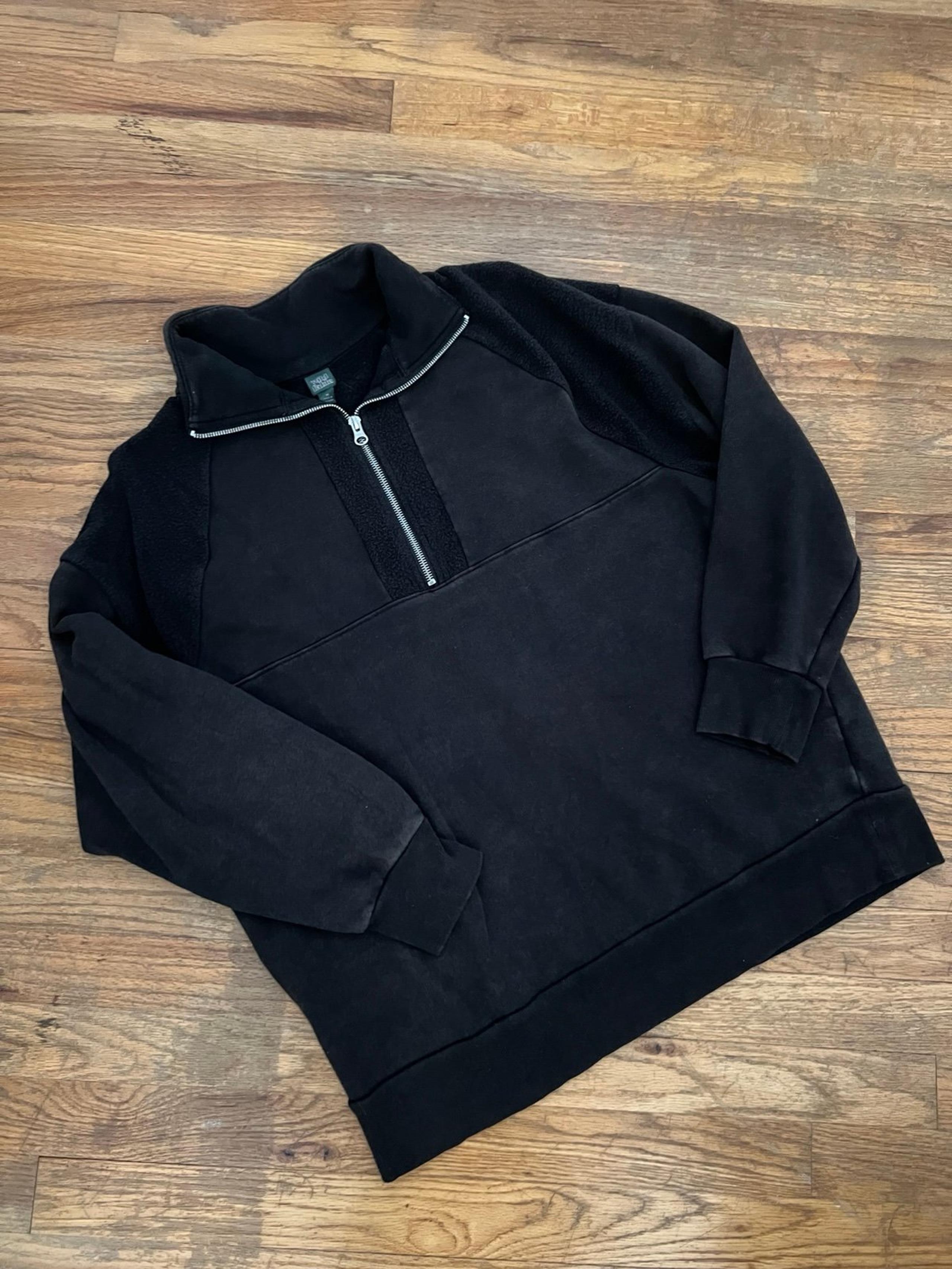 Women’s Wild Fable Quarter Zip- Black