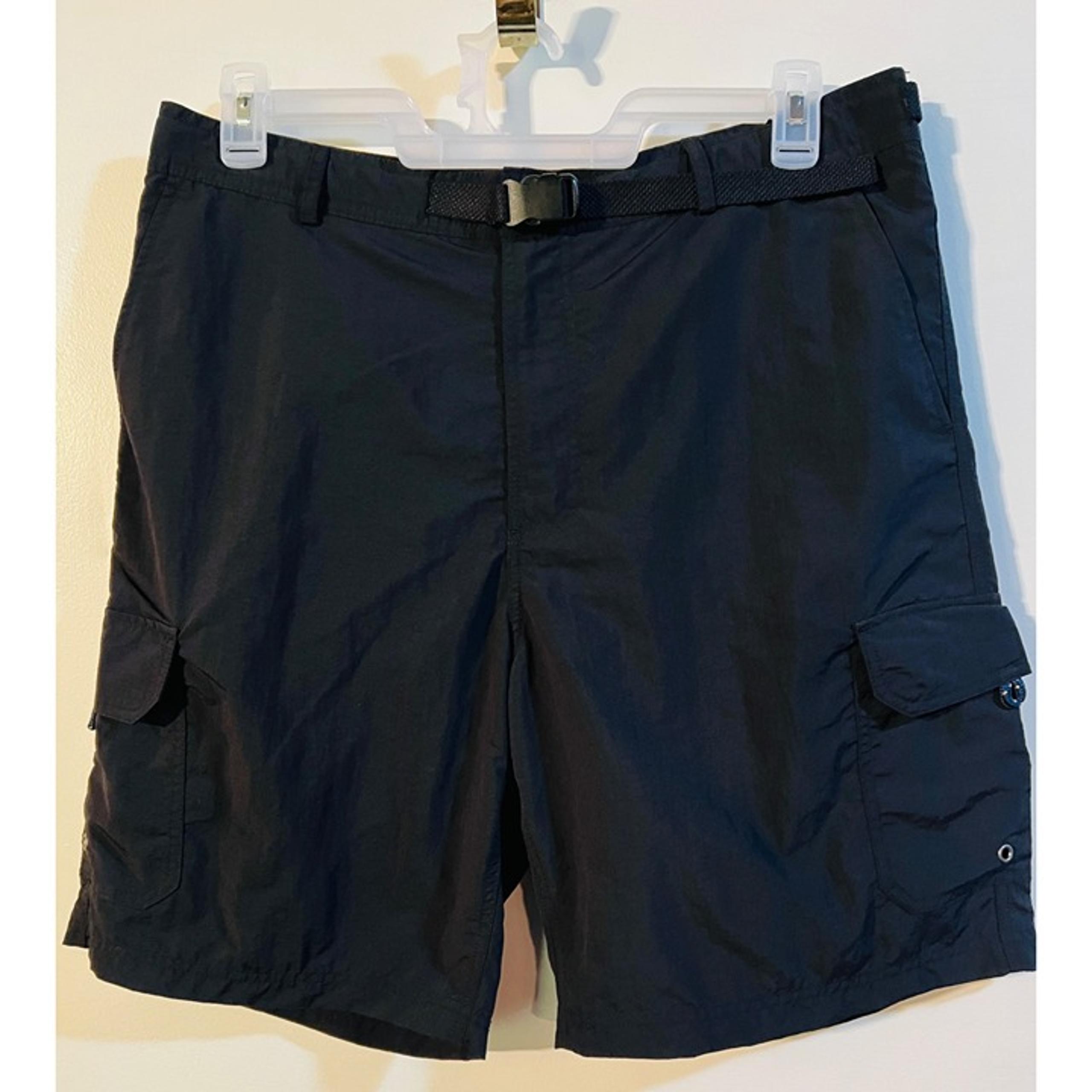 Lands' End Men's Cargo Shorts L 36-38 black Nylon & Polyester Belted Waist