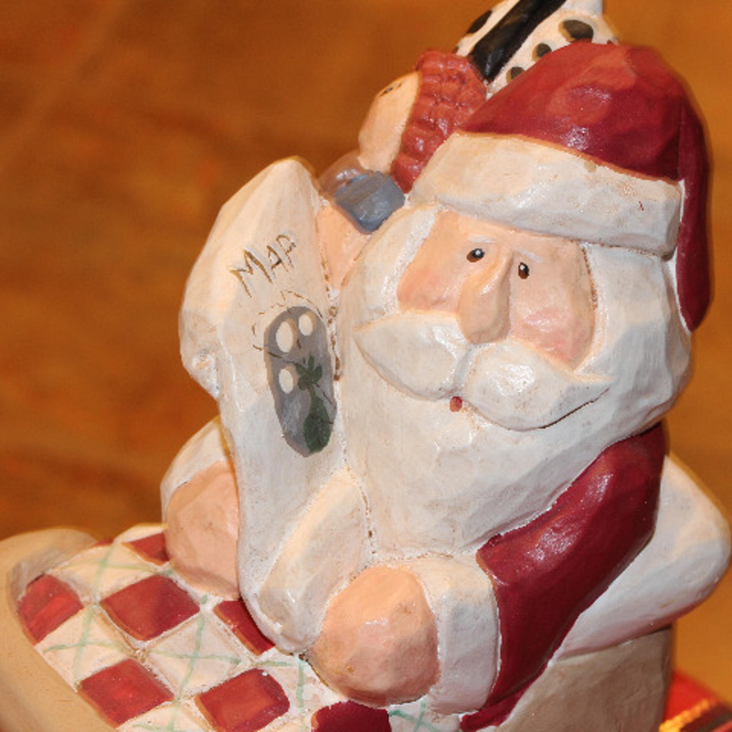 EDDIE WALKER SANTA WITH MAP & TOYS