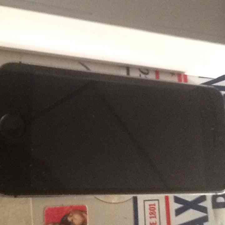 iPhone 5s 16 gigabytes