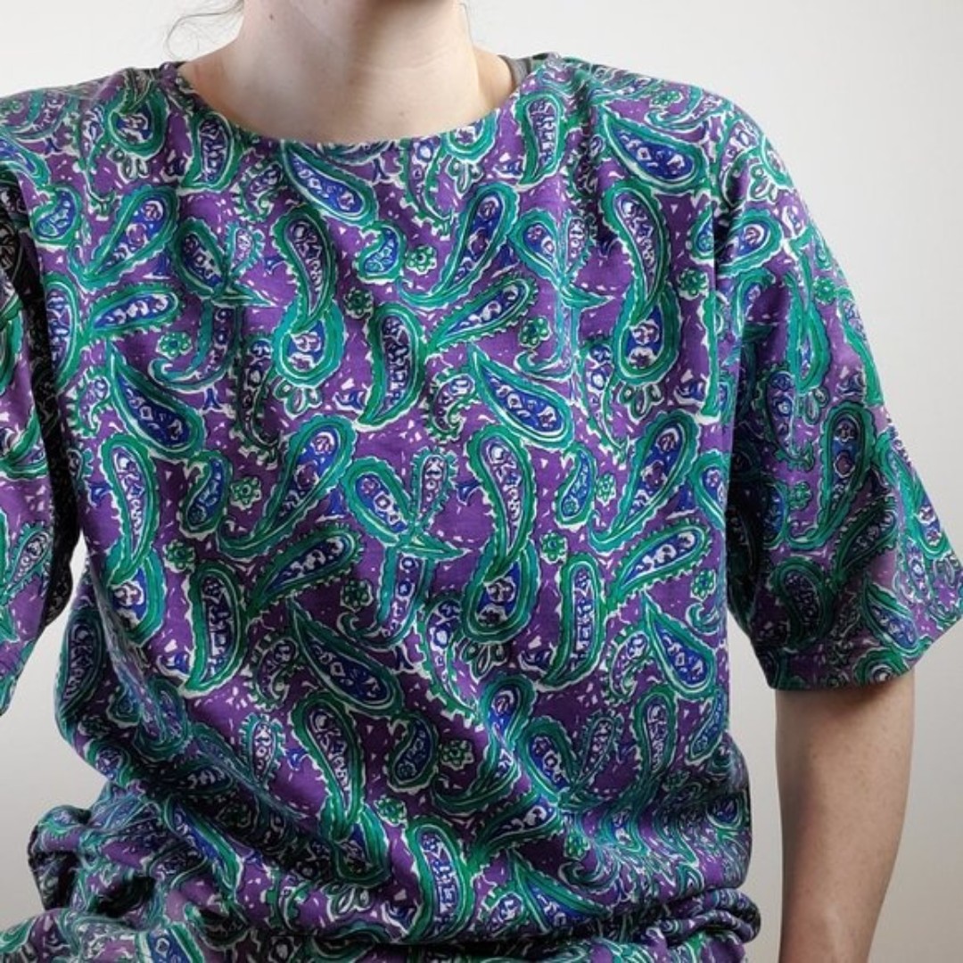 Vintage 90's Michael Carrie Purple Paisley Oversized Tee