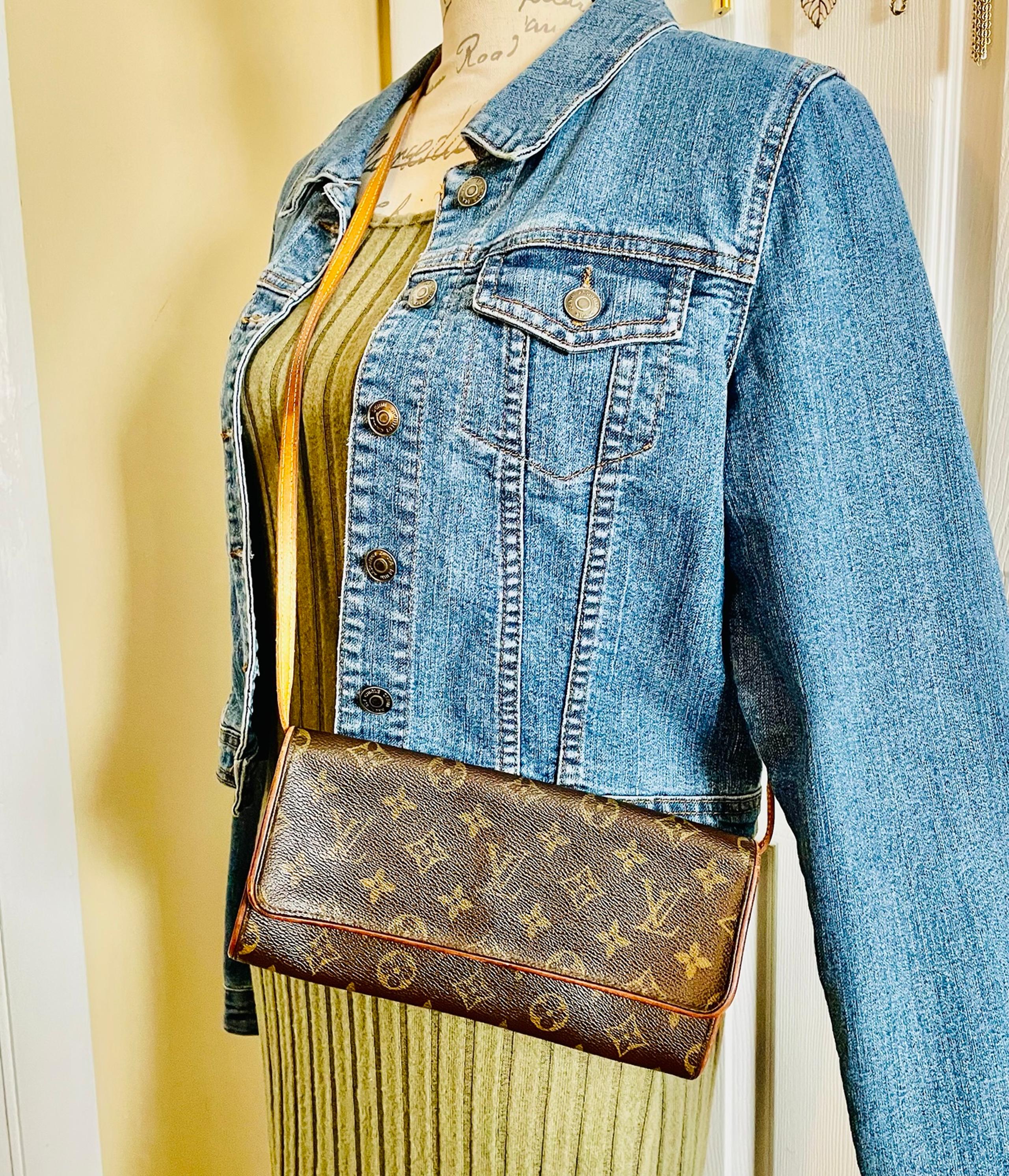 Louis Vuitton Pochette Twin GM Shoulder Bag