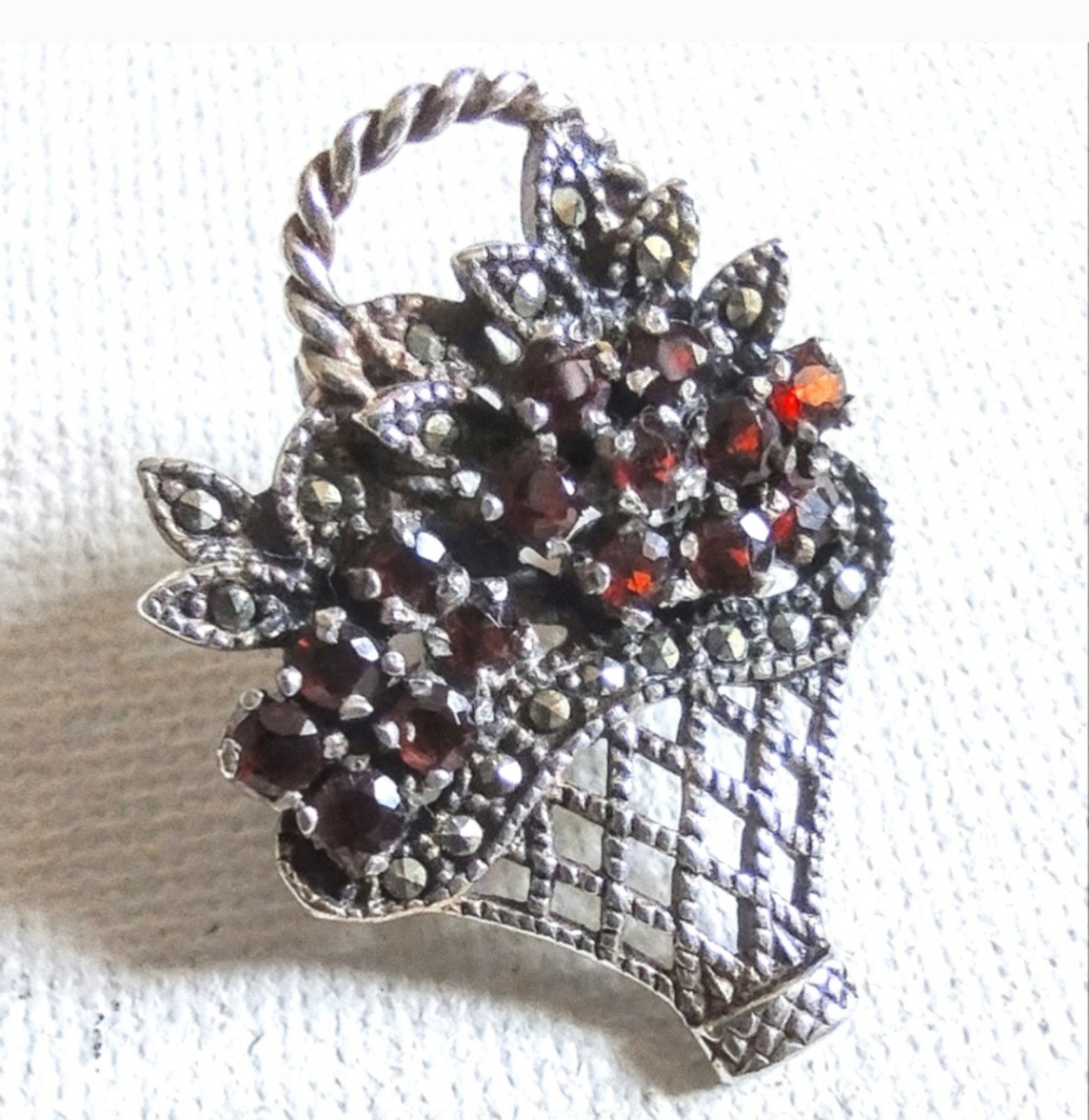 Vintage 925 Sterling Silver Bohemian Red Garnet Gems Flower Basket Pendant Pin