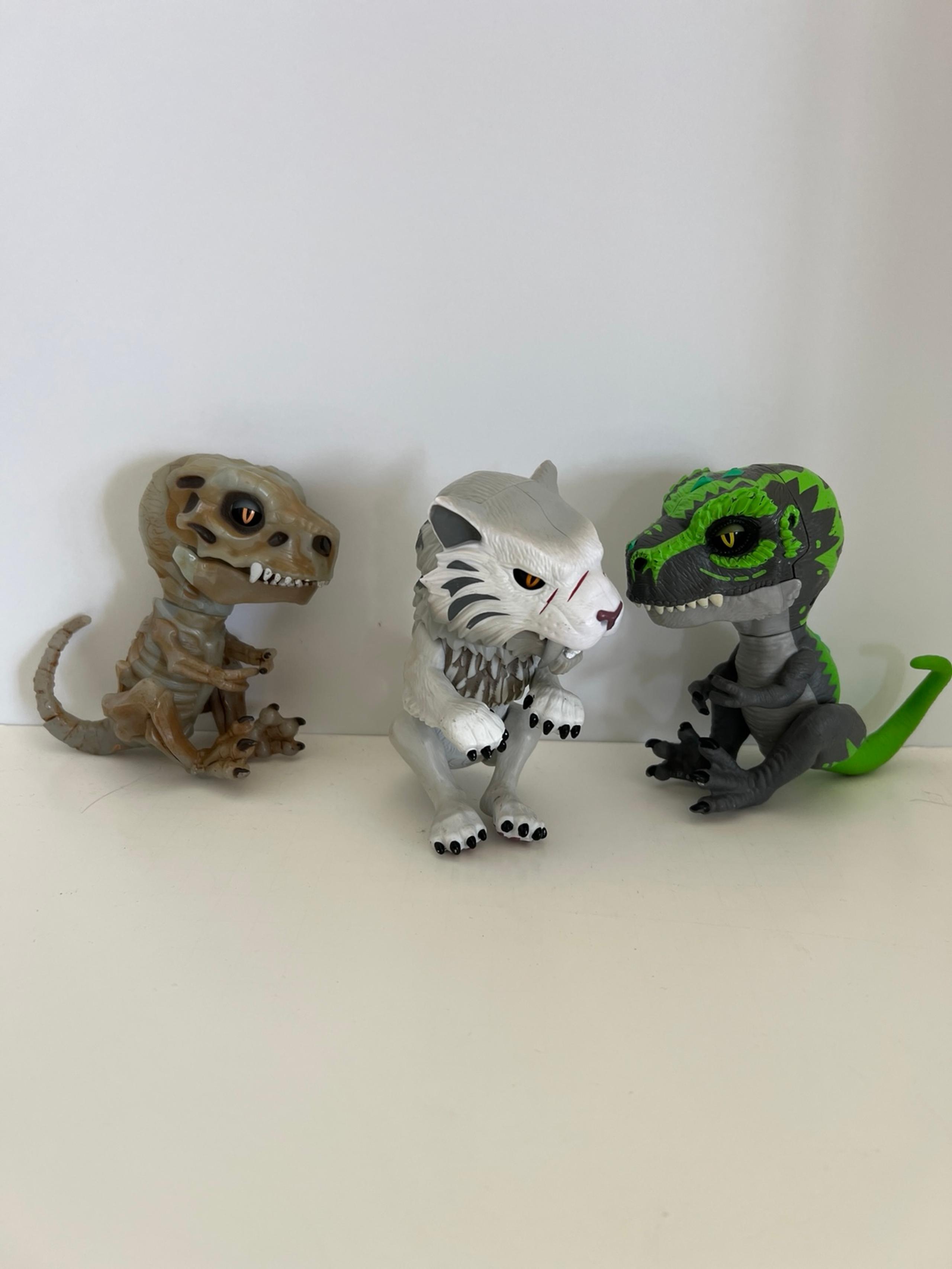 Lot of 3 dinosaurs by Fingerling