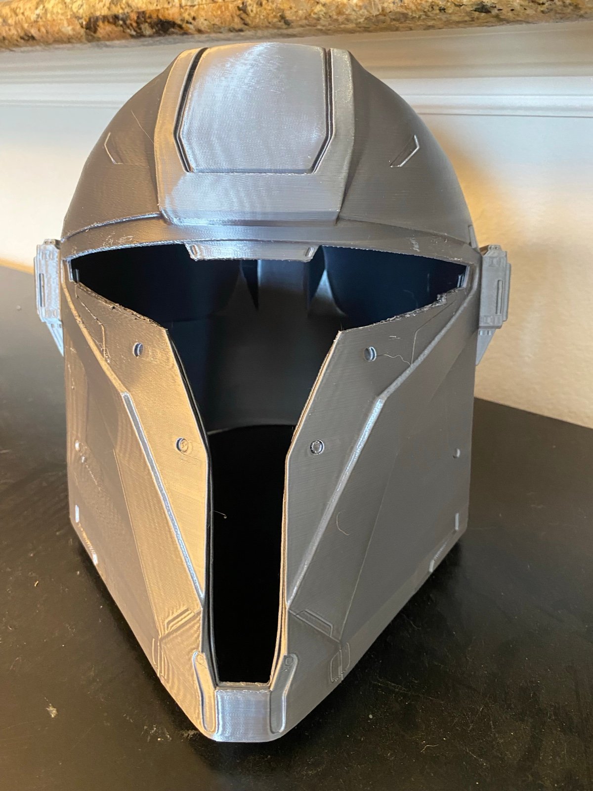 3D Printed Mando Spartan Helmet - Halo Based - DIY