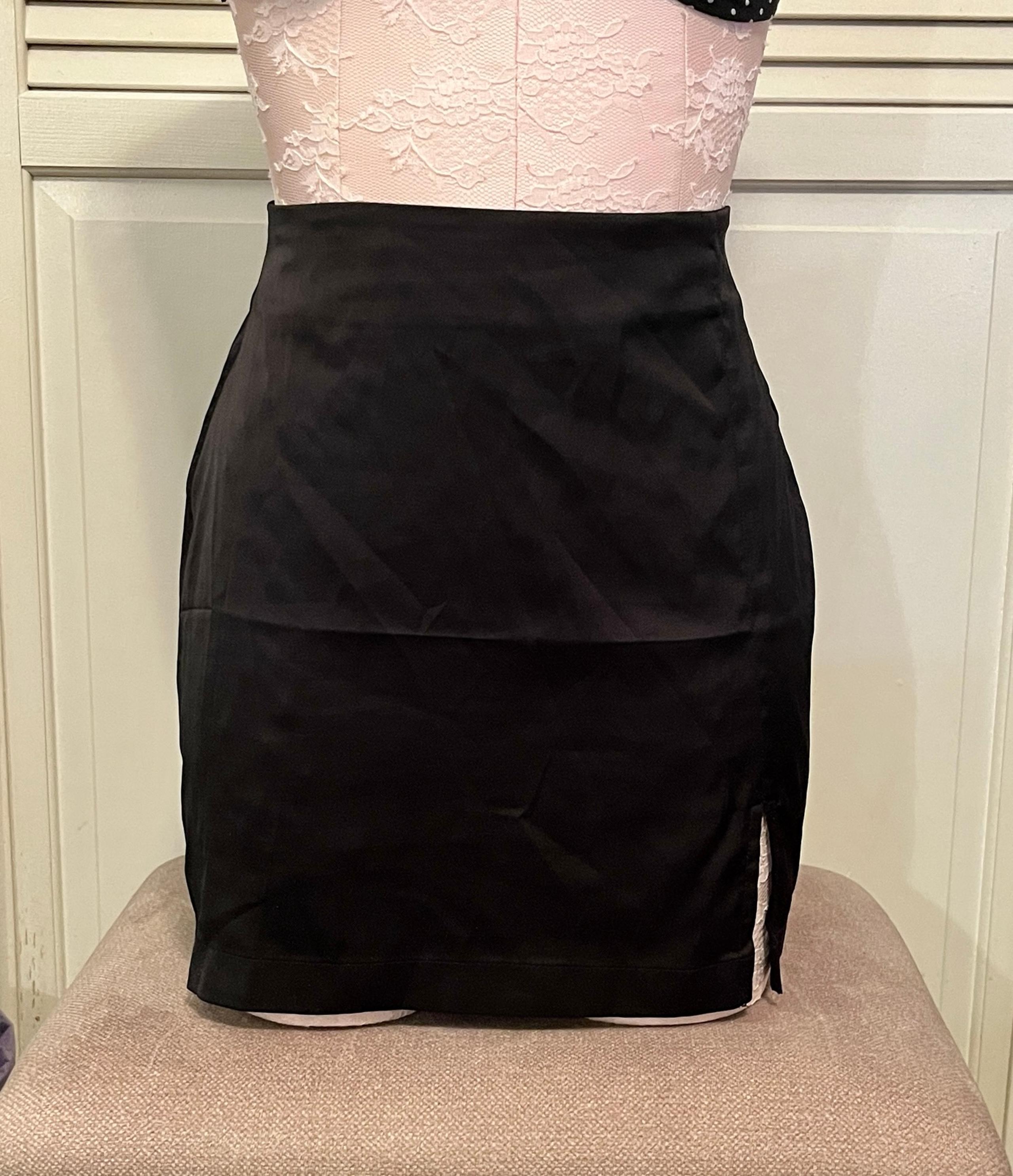 Forever 21 Black Mini Skirt