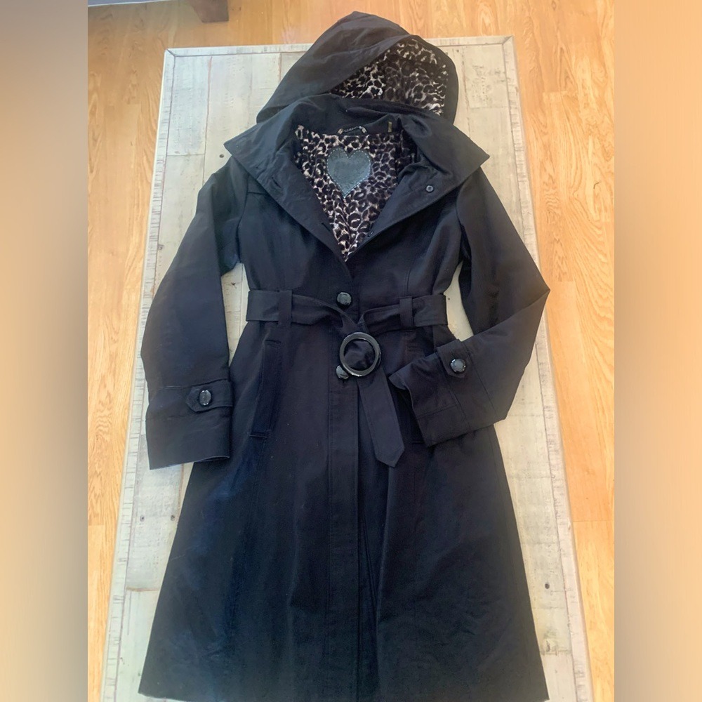 Guess Trench Coat Leopard Print Lined and Belted