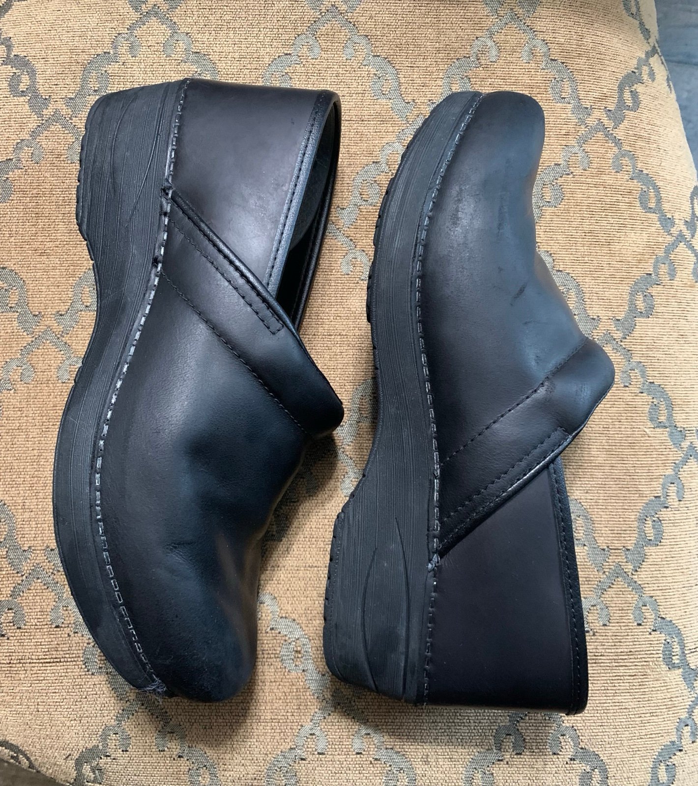 Womens Dansko Shoes, Size 41, Wide